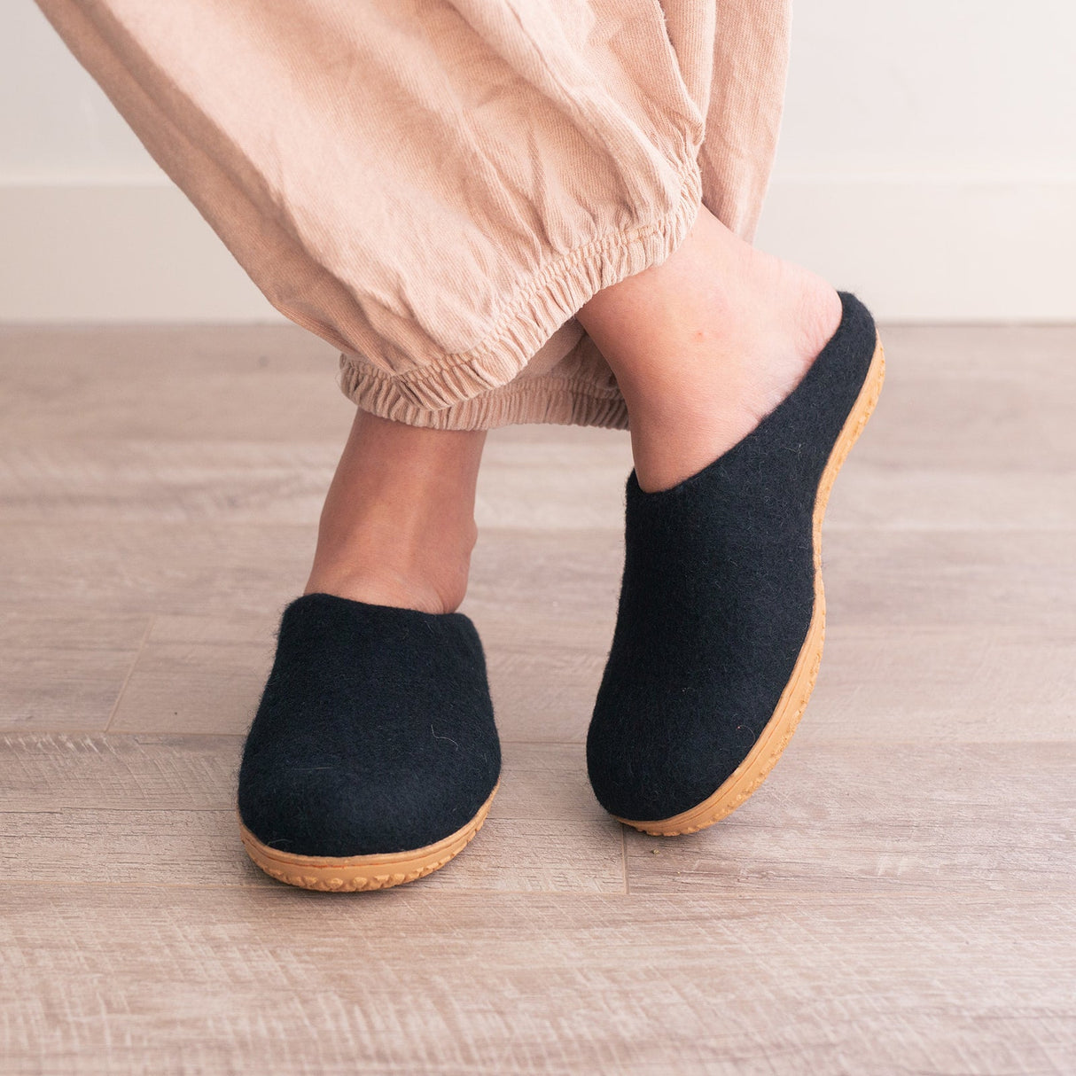 Night Black | Luxury Organic Merino Wool Slippers - Sumiye Co