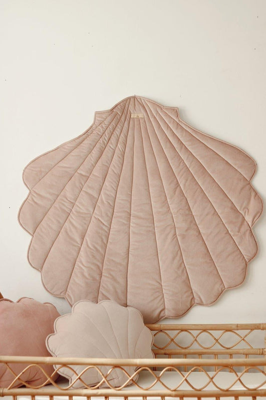 Velvet “Powder Pink” Shell Mat by Moi Mili