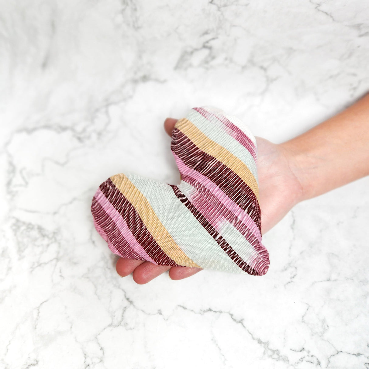 Weighted Comfort Heart Eye Bag - Sumiye Co