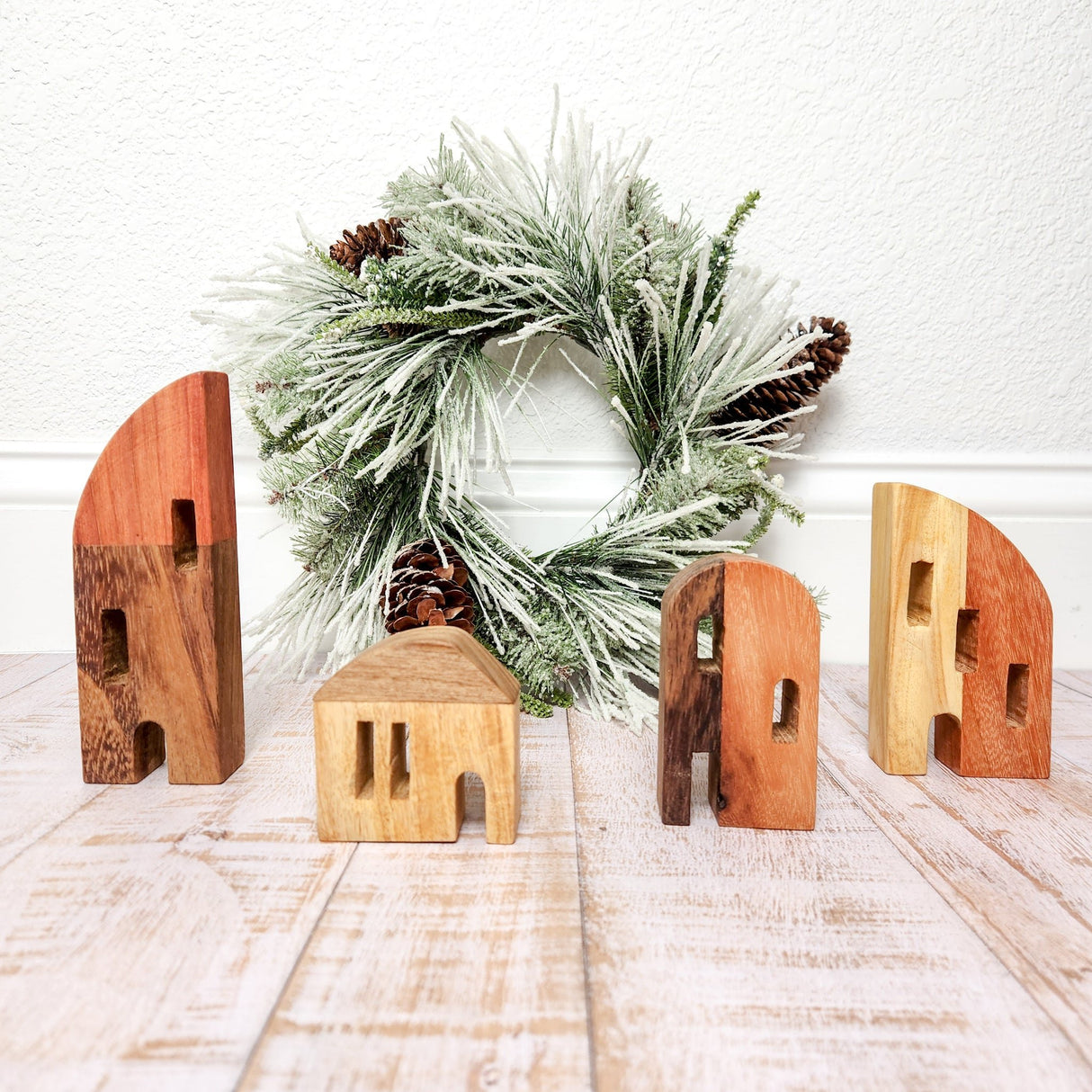 Modern Wood Christmas Village - Sumiye Co