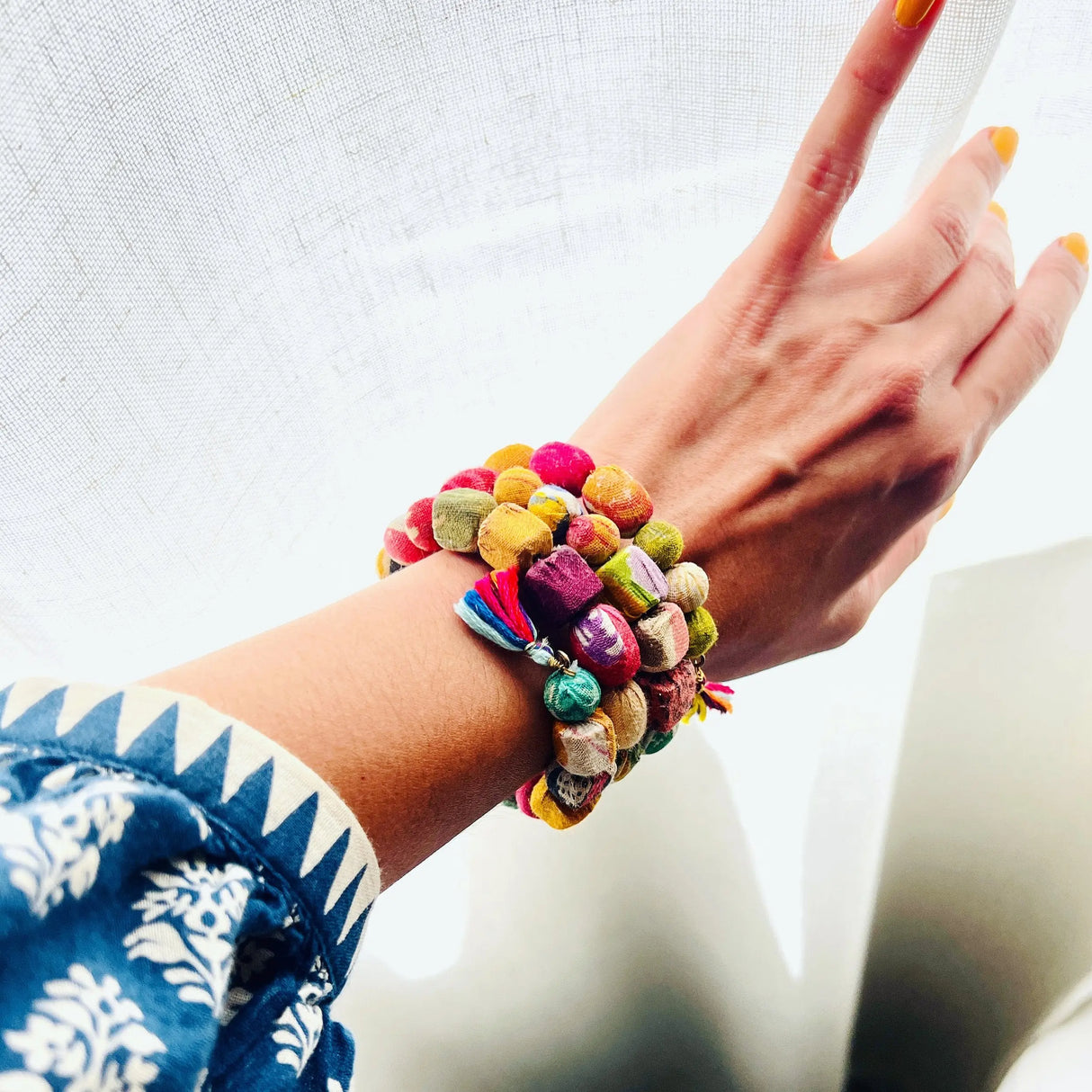Bracelet | Artisan Kantha Jewelry Shapes Sumiye Co
© 2025 Sumiye Co. All Rights Reserved.
Unauthorized use of photographs is prohibited.