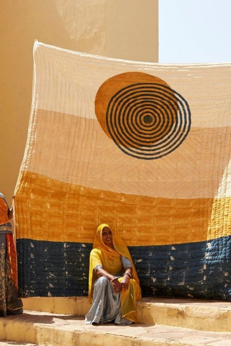 Spiral Sunset Quilt (Reverse) - Sumiye Co