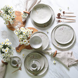 20 Pc. Dinnerware Set
