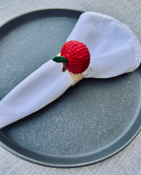 Red Apple Napkin Ring  – Table Decor Colombia