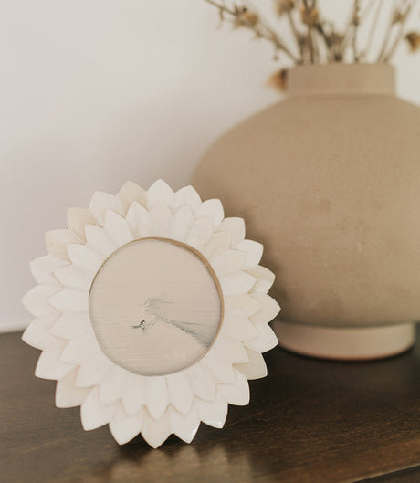 Amalesh Bloom 3x3 Cream Round Picture Frame - Carved Bone - Sumiye Co