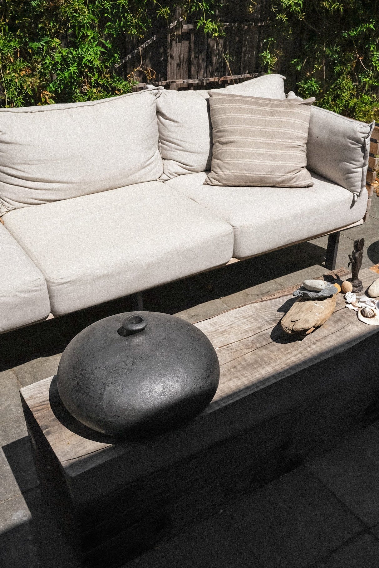 Rovi Vessel - Sumiye Co