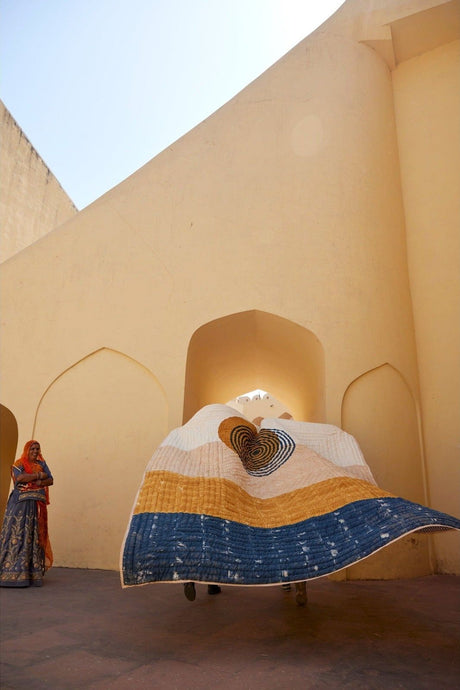 Spiral Sunset Quilt (Reverse) - Sumiye Co