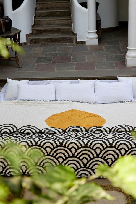 Making Waves Quilt - Sumiye Co