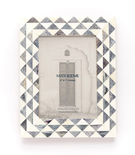 Varuna 5x7 Gray & White Picture Frame - Handmade - Sumiye Co