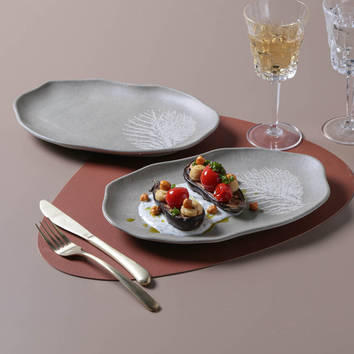 Shallow Bio Oval Platter Medium Set of 4