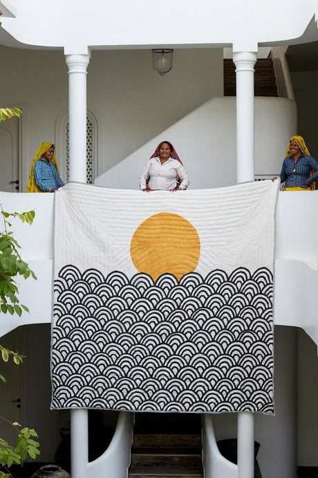 Making Waves Quilt (Reverse) - Sumiye Co