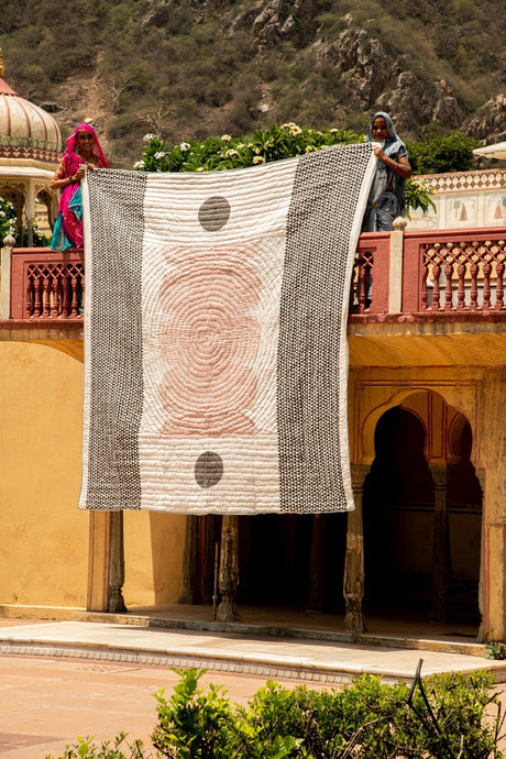 Plentiful Quilt - Sumiye Co