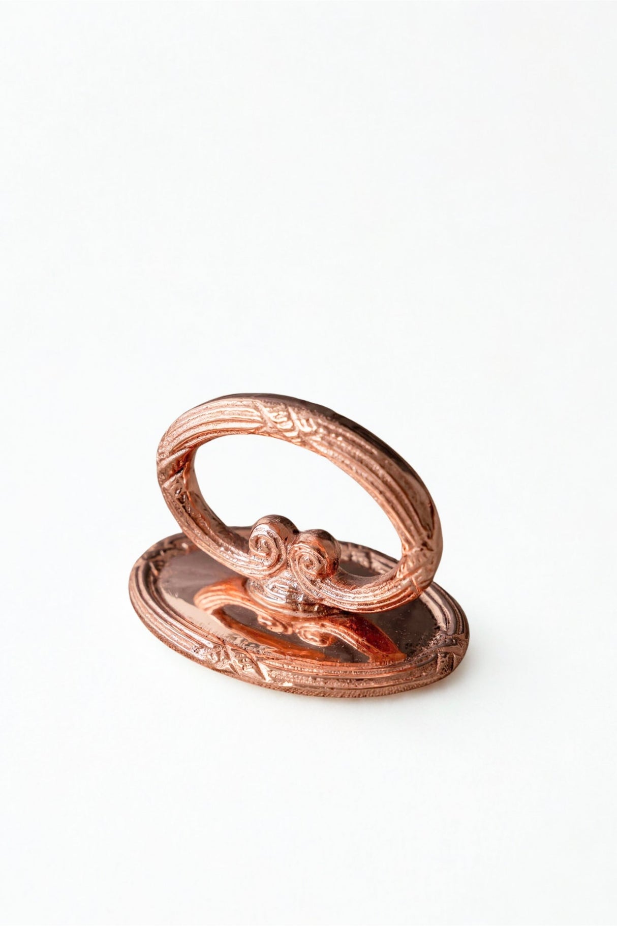 S/4 Vintage Inspired Copper Napkin Rings with Embossed Cross & Bow Pattern