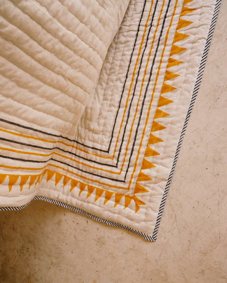 New Moon Quilt - Sumiye Co