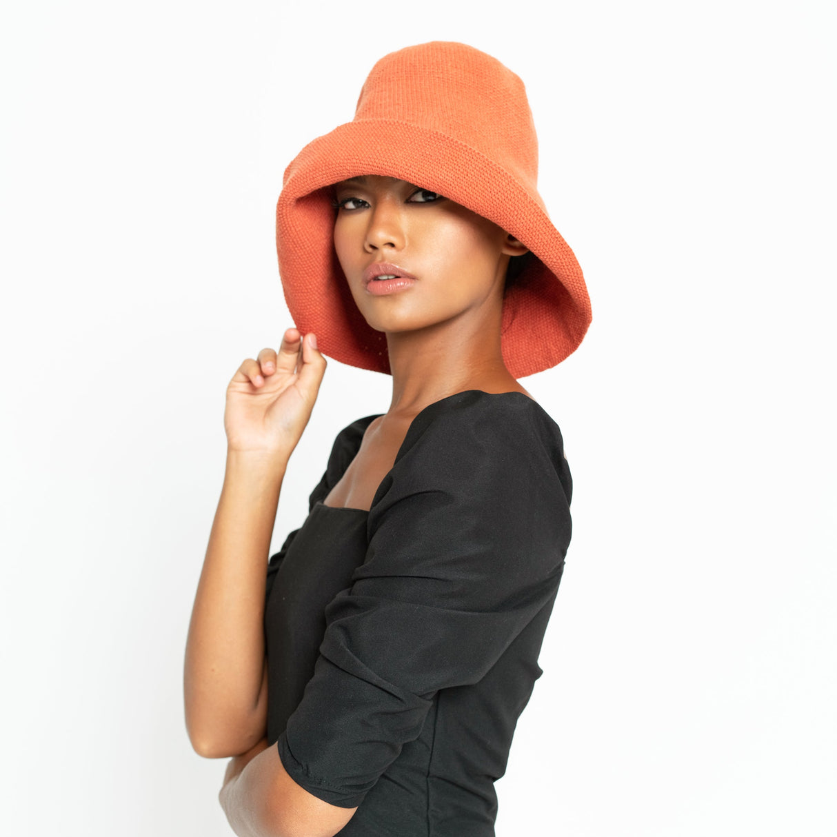 BLOOM Crochet Hat, in Burnt Sienna - Sumiye Co