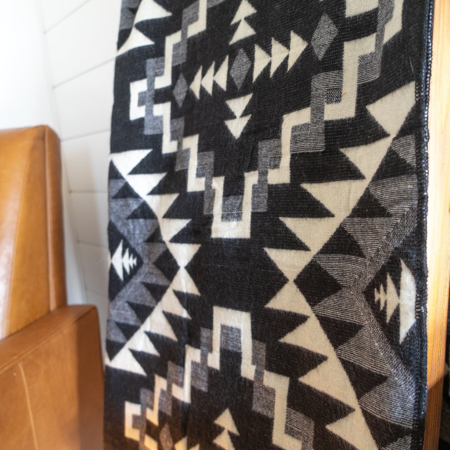 Alpaca Wool Reversible Blanket - Black Chakana 90" x 78” - Sumiye Co