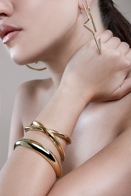 Large 1/2 Star Earrings - Sumiye Co