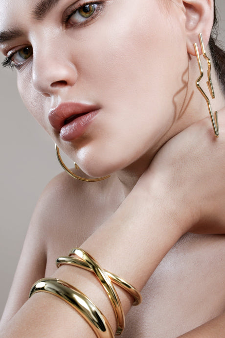 Large 1/2 Star Earrings - Sumiye Co