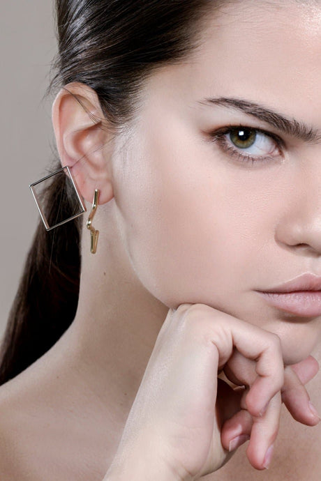 Small 1/2 Star Earrings - Sumiye Co