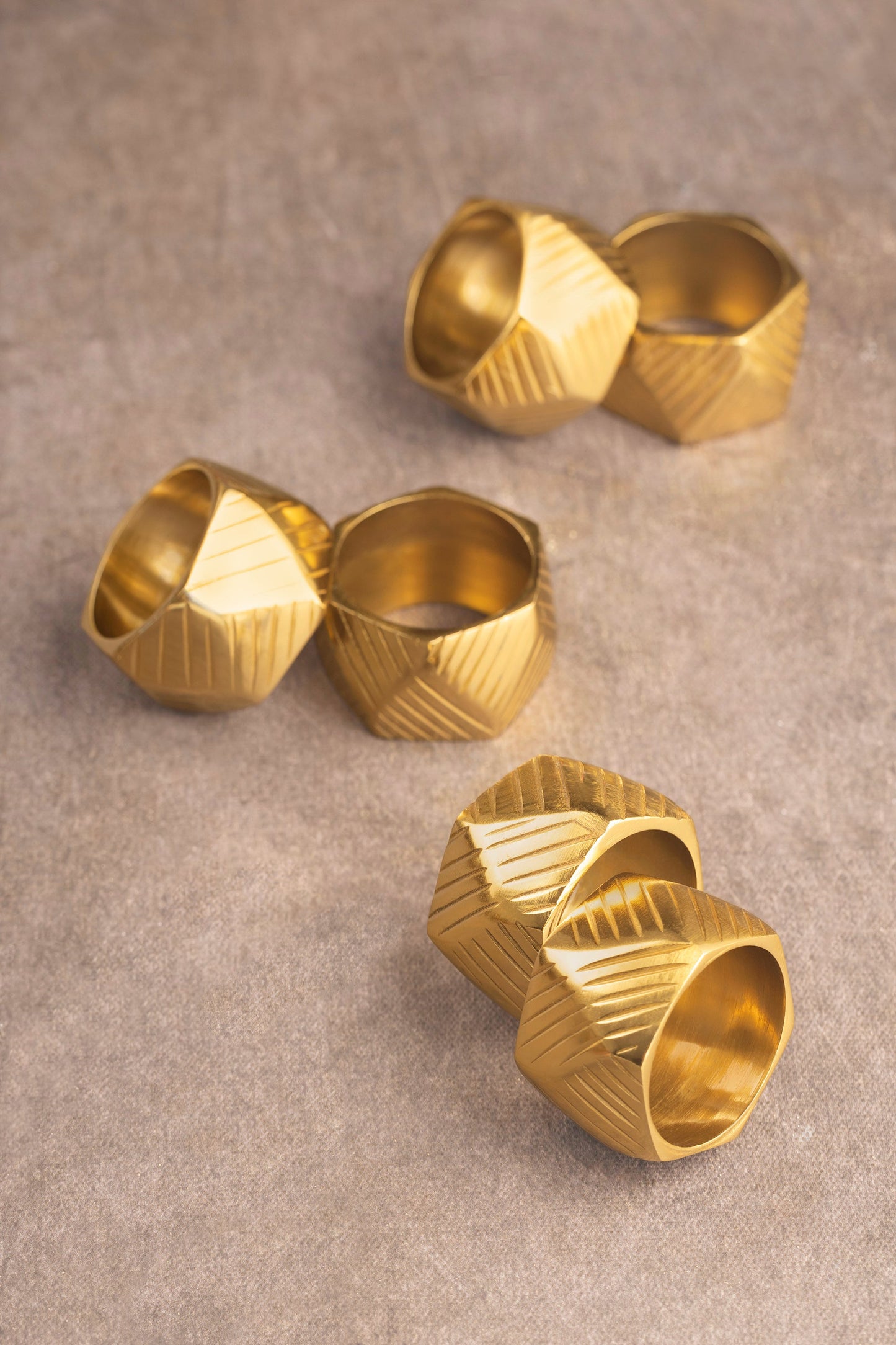 Jamila Gold Napkin Rings, Set of 6