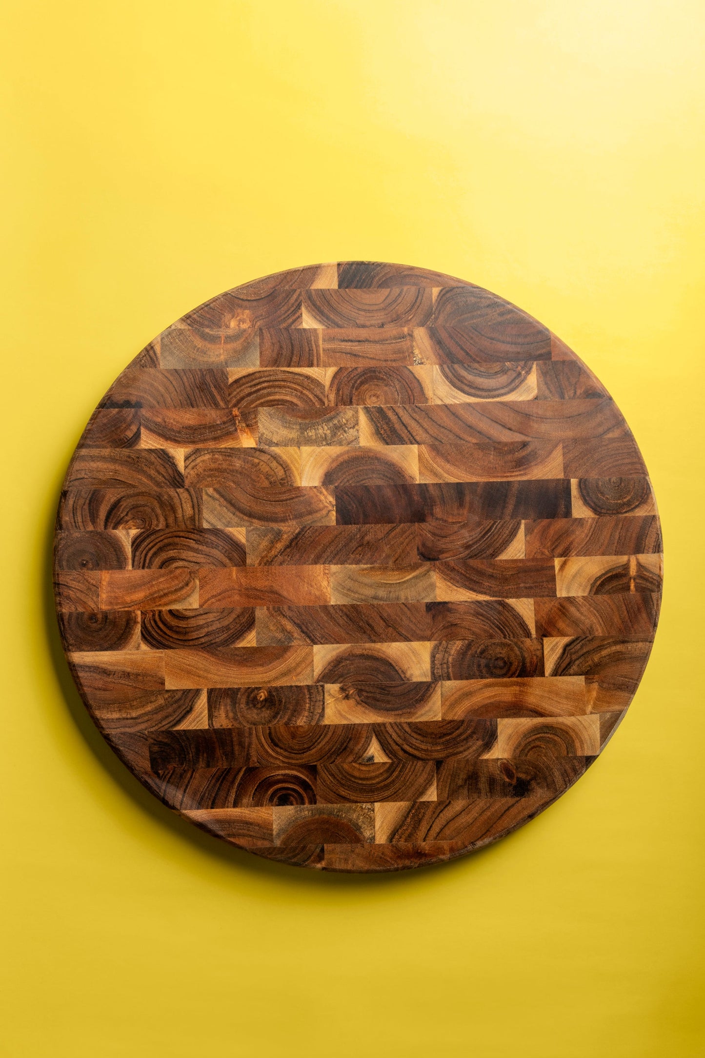 Taiga End Grain Wood Cutting Board, Round 16"