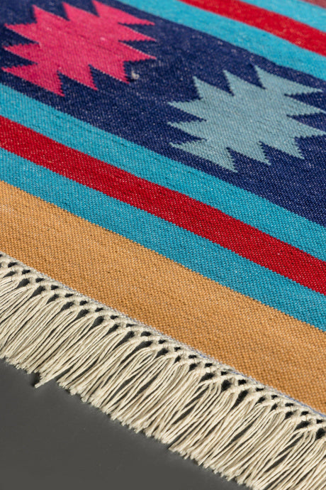 Hunnar Flat Weave Runner Rug 2.5' x 9' - Sumiye Co