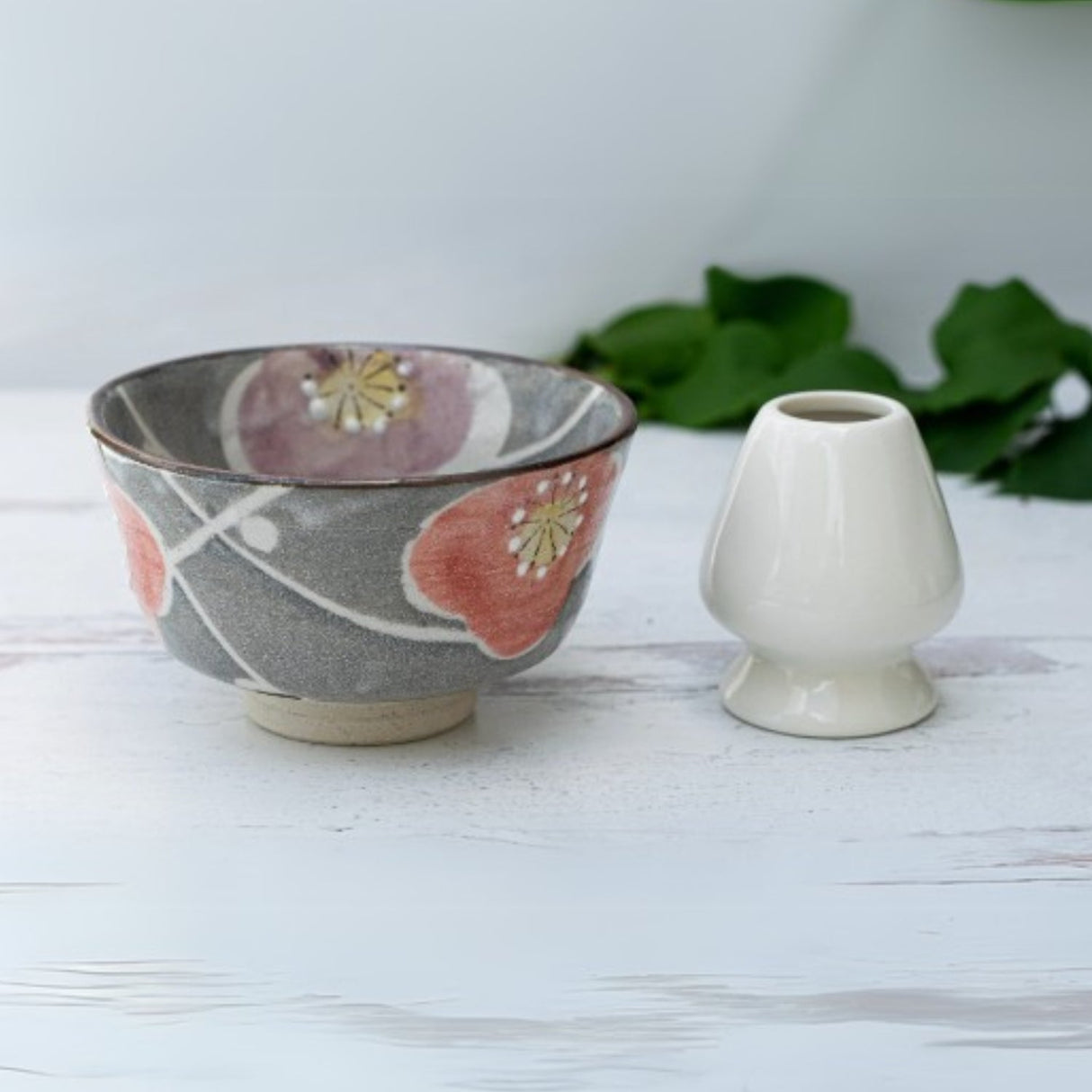Gray with Flowers Ceramic Matcha Bowl - Sumiye Co