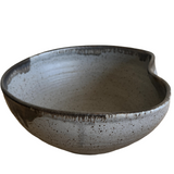 Luna Serving Bowl with Handle Rest - Sumiye Co