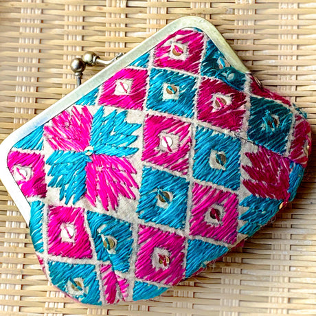 Kisslock | Kutch Embroidered - Sumiye Co