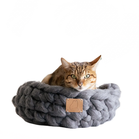 Chunky Knit Wool Cat Bed - Sumiye Co