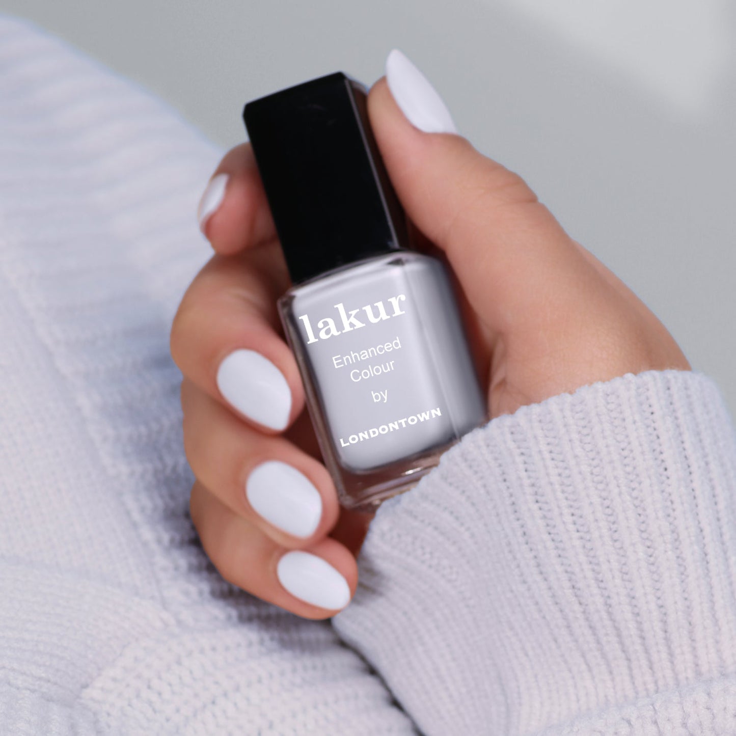 Frostbitten Nail Color | Gel-Like Nail Polish