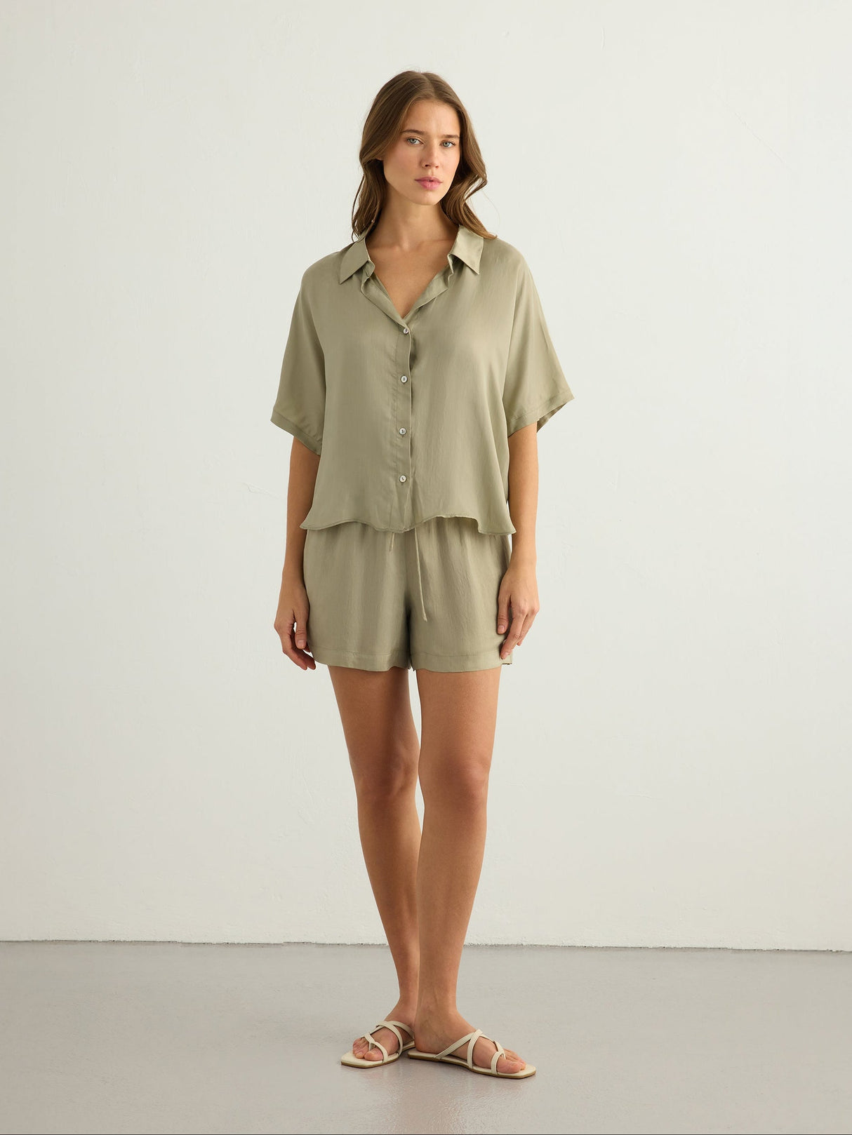 Lucid Flow Shirt - Khaki Green - Sumiye Co