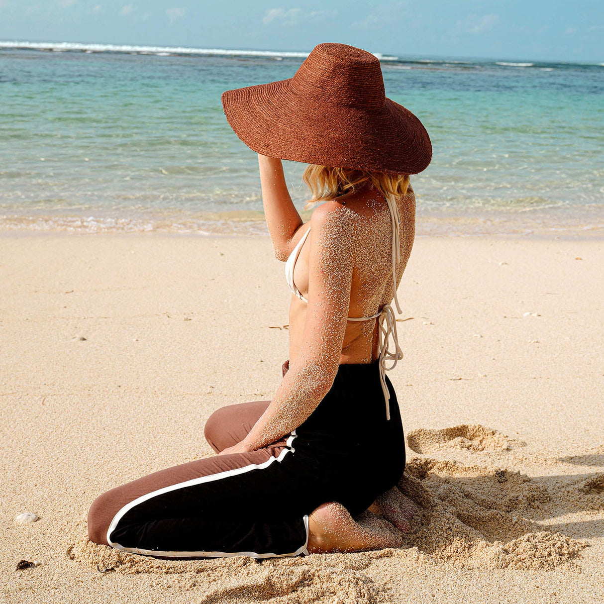 Jute Handwoven Straw Hat In Burnt Sienna - Sumiye Co