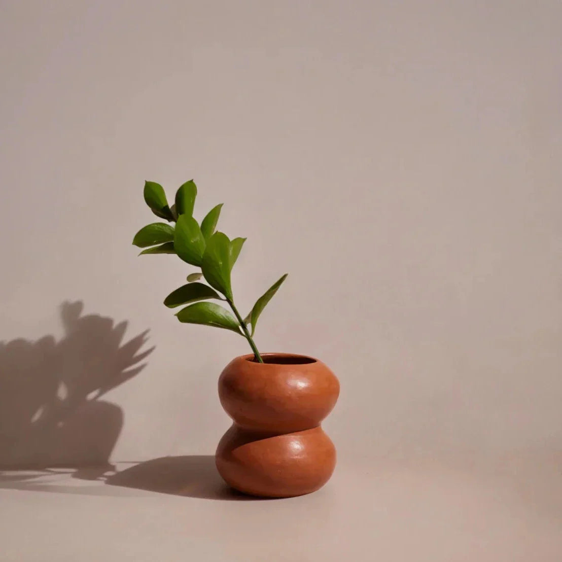 Chinautla Object II | Terracotta Vase Hand Sculpted in Guatemala - Sumiye Co