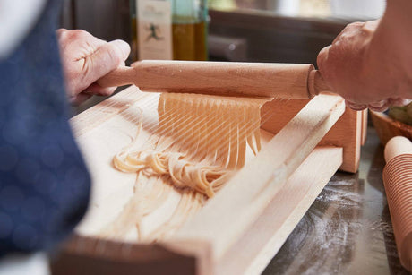 Italian Pasta Chitarra with Rolling Pin - Small - Sumiye Co
