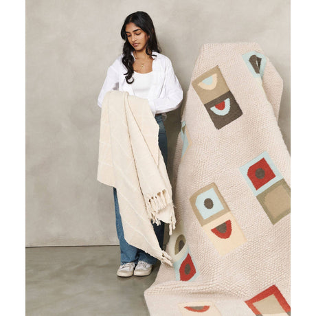 Sea Shell White Textured Checks Handloom Throw - Sumiye Co
