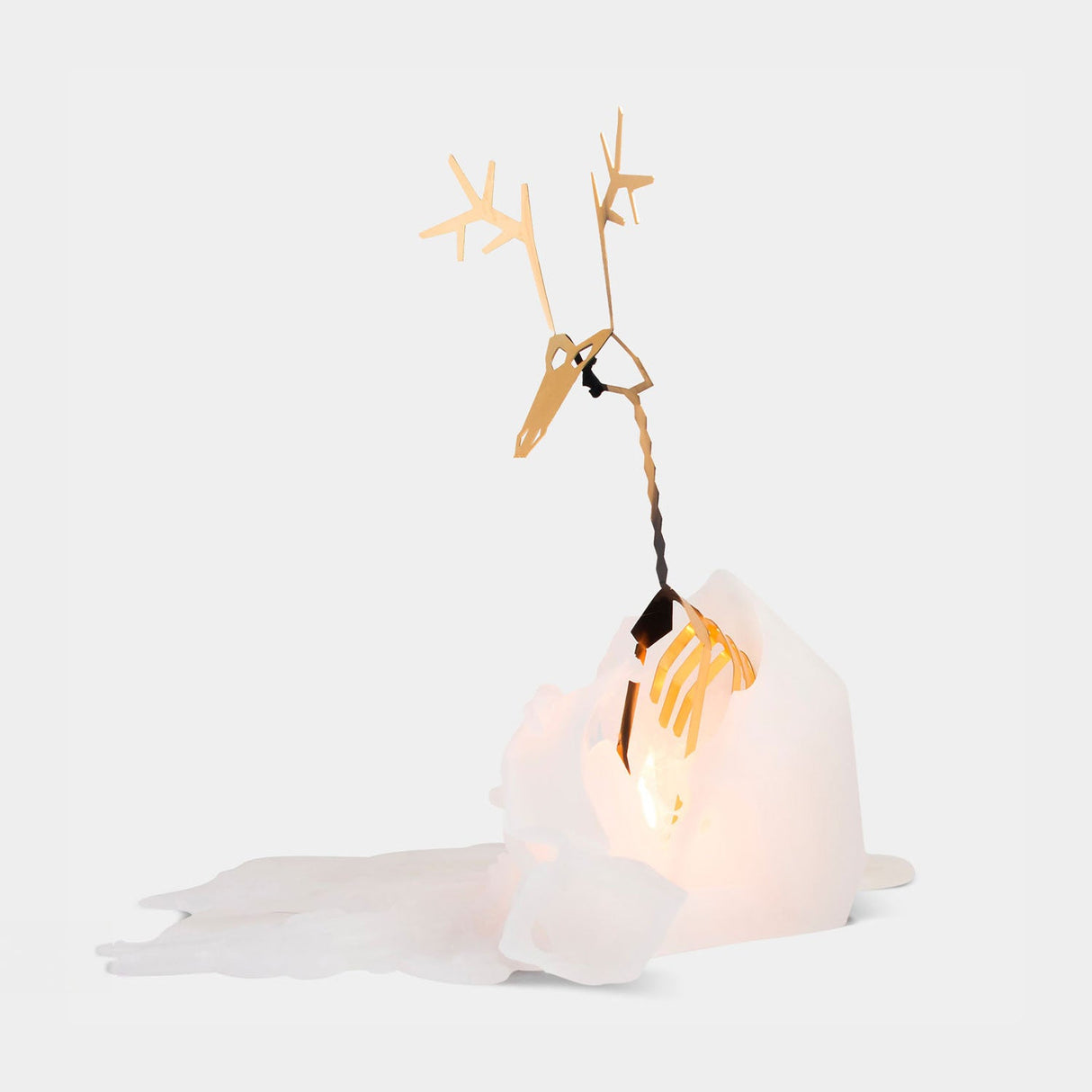 Reindeer Candle - White Dyri PyroPet - Sumiye Co