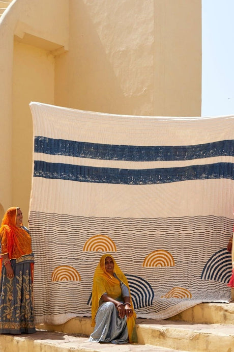 Spiral Sunset Quilt (Reverse) - Sumiye Co