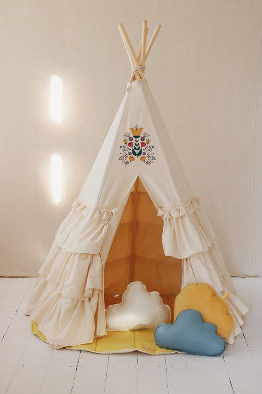 "Folk" Teepee Tent with Frills and "Marsala" Shell Mat Set by Moi Mili