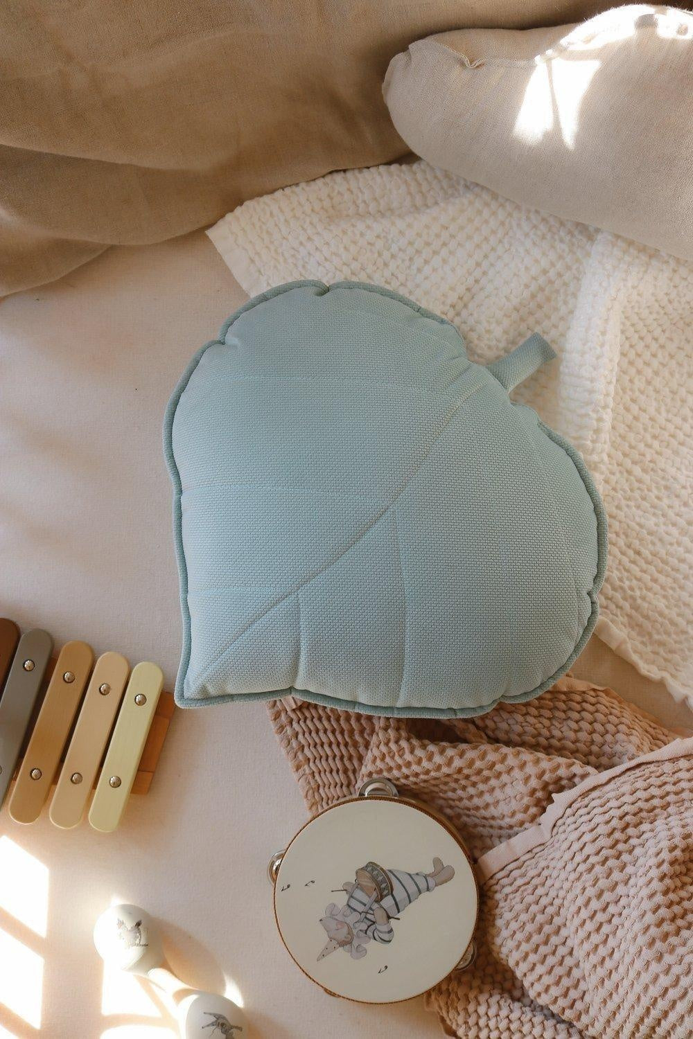 Leaf Pillow Velvet “Powder Mint” | Kids Room & Nursery Decor