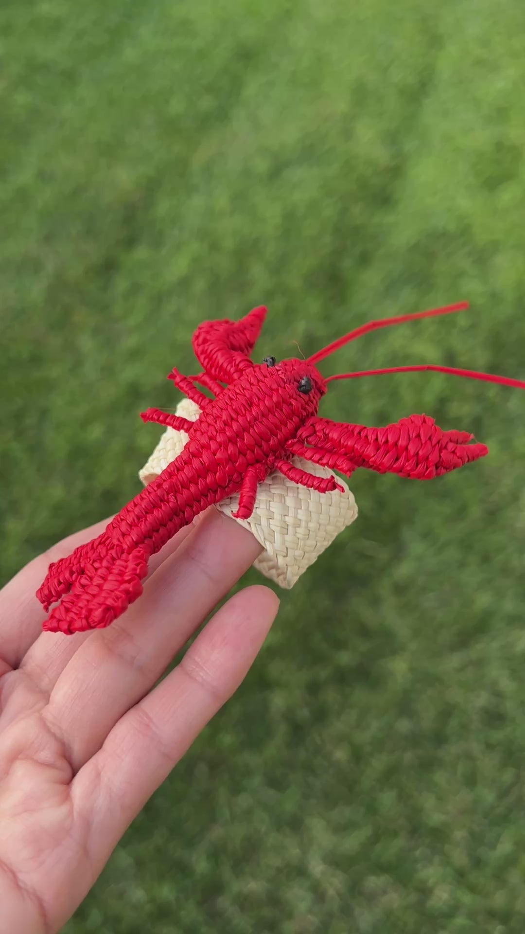 Handwoven Lobster Napkin Ring – Artisan Table Decor Colombia