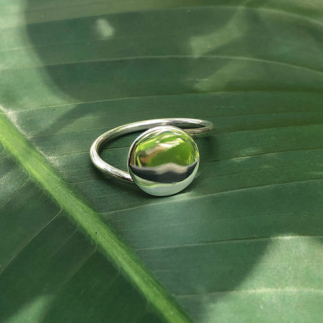 Full Moon Ring by SLATE + SALT - Sumiye Co