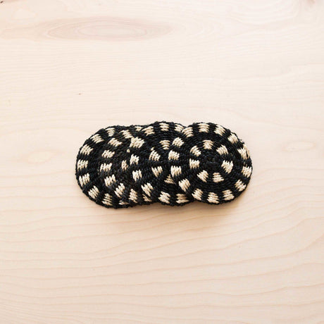 - Two-tone Round Braided Coasters, black and white set of 4 - Natural Fiber | LIKHA - LIKHÂ