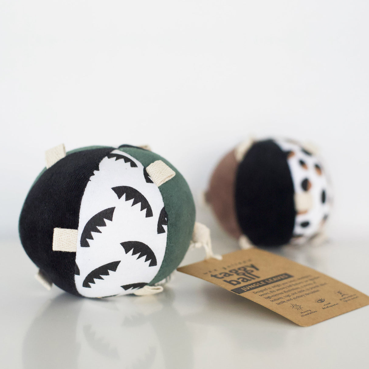 Taggy Ball with Rattle Jungle Leaves - Sumiye Co
