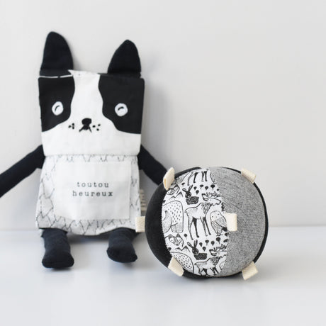 Taggy Ball with Rattle Nordic - Sumiye Co