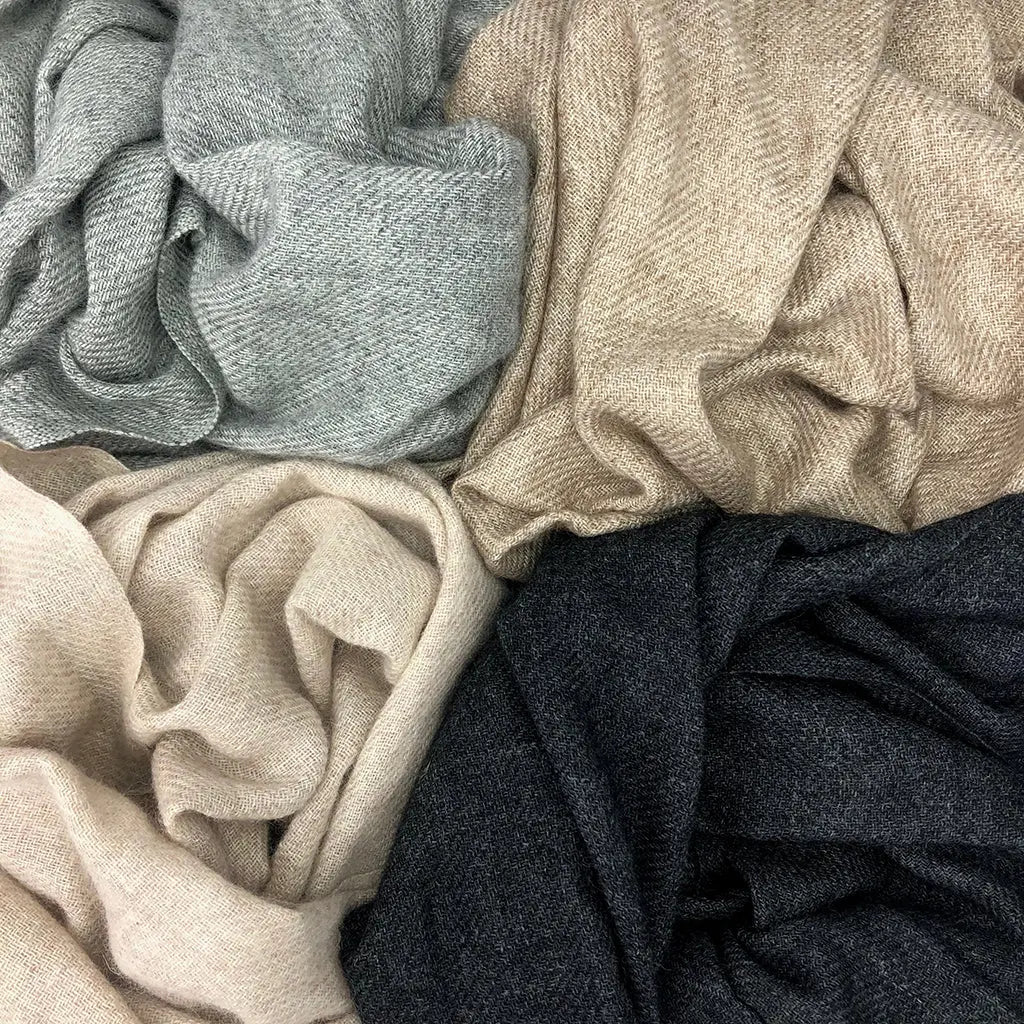 Black Handloom  Cashmere Scarf | Ethical Style SLATE + SALT