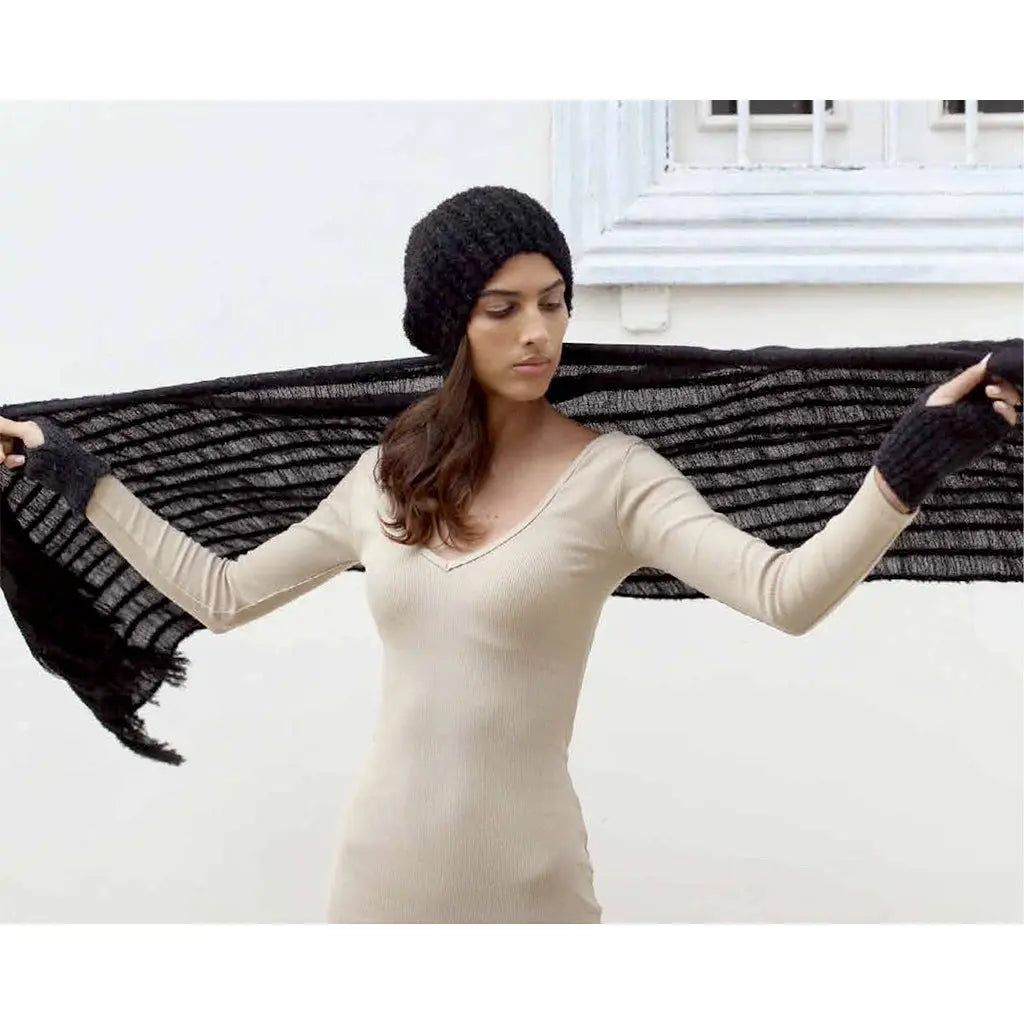 Black Minimalist Alpaca Gloves | Ethical Style SLATE + SALT