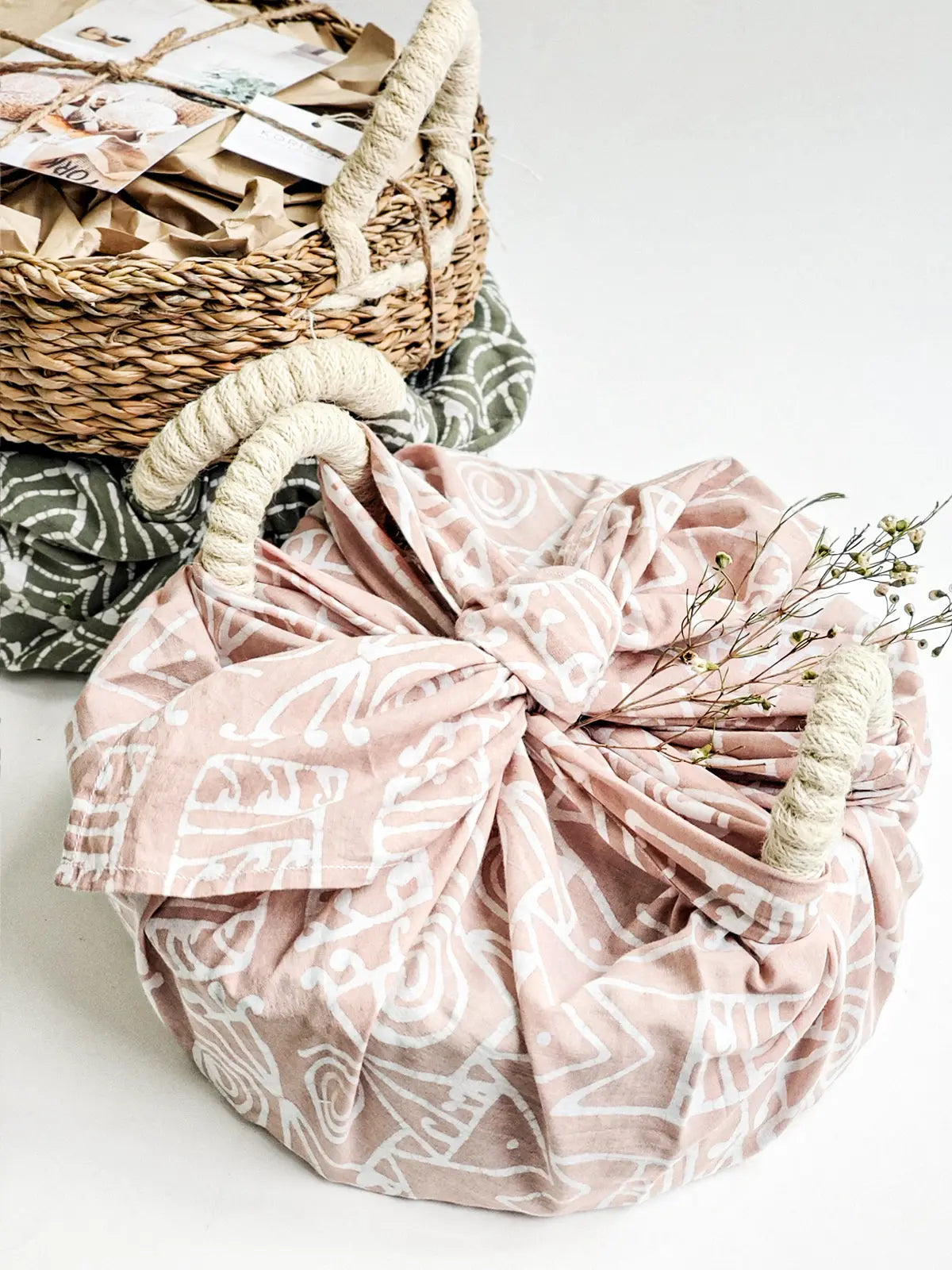 Bread Warmer & Basket Gift Set with Tea Towel - Owl Round KORISSA