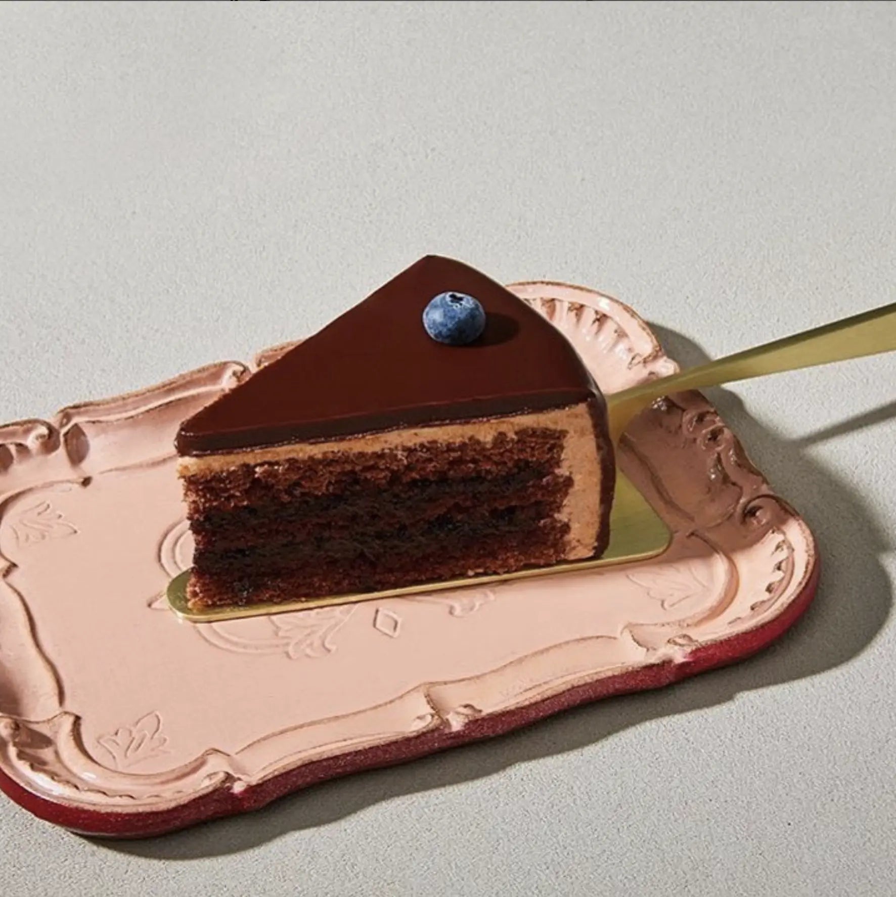 Cake Server | Sustainable Home Grace Souky