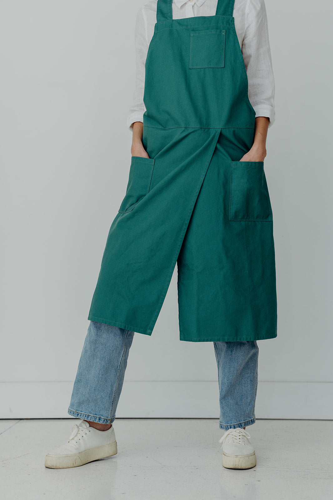 Split Leg Smock Apron Cross Back | Eco Friendly Textiles-7